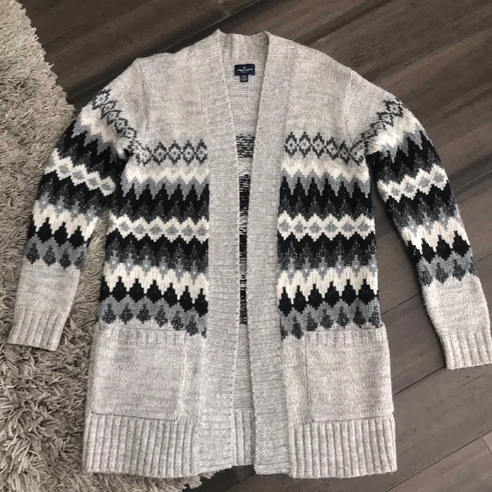 American Eagle Aztec Print Cardigan